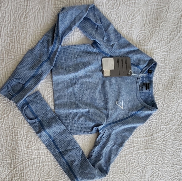 Crop tops - Picture 3 of 4